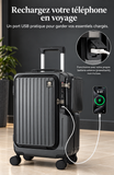 Valise Cabine A1 avec port USB pour recharger un téléphone via une batterie externe non incluse.
